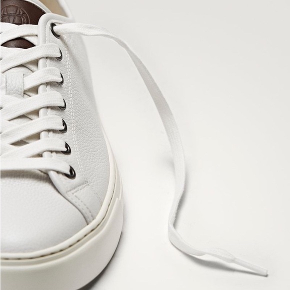Massimo Dutti - White shoes with brown detailing - Picture 2 of 2